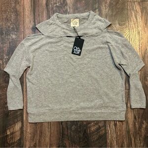 CLEARANCE CHASER grey cut out 3/4 sleeve sweater with cold shoulder size medium
